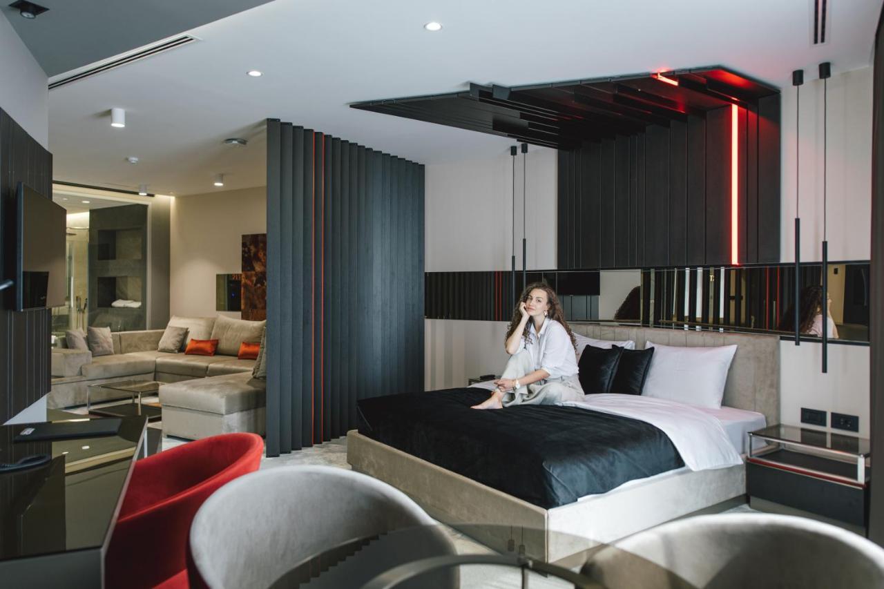 Hotel Zeneva Lux Κραγκούγιεβατς Εξωτερικό φωτογραφία