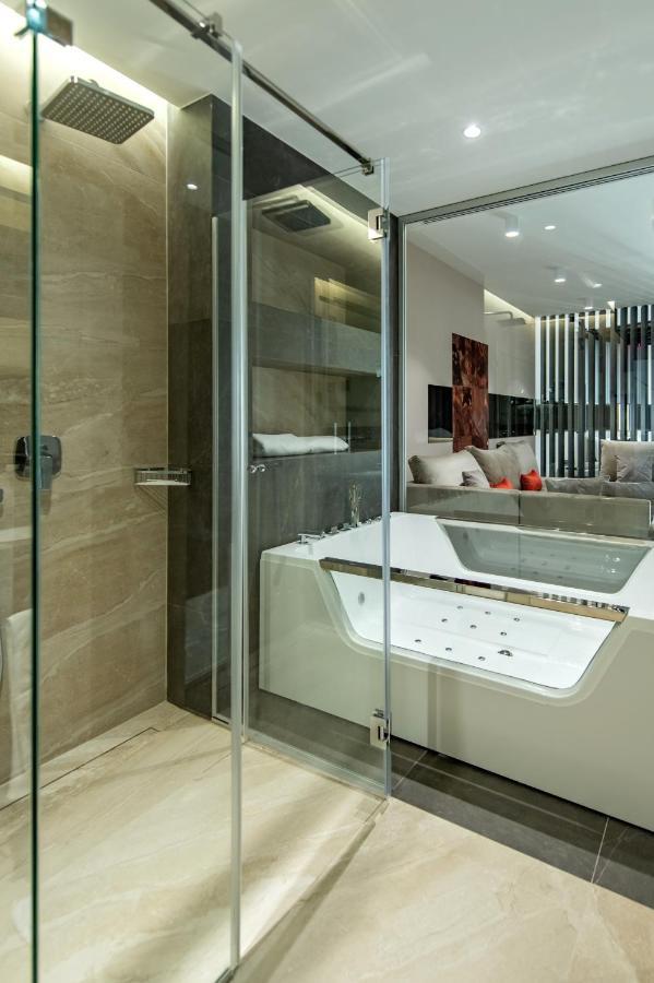 Hotel Zeneva Lux Κραγκούγιεβατς Εξωτερικό φωτογραφία