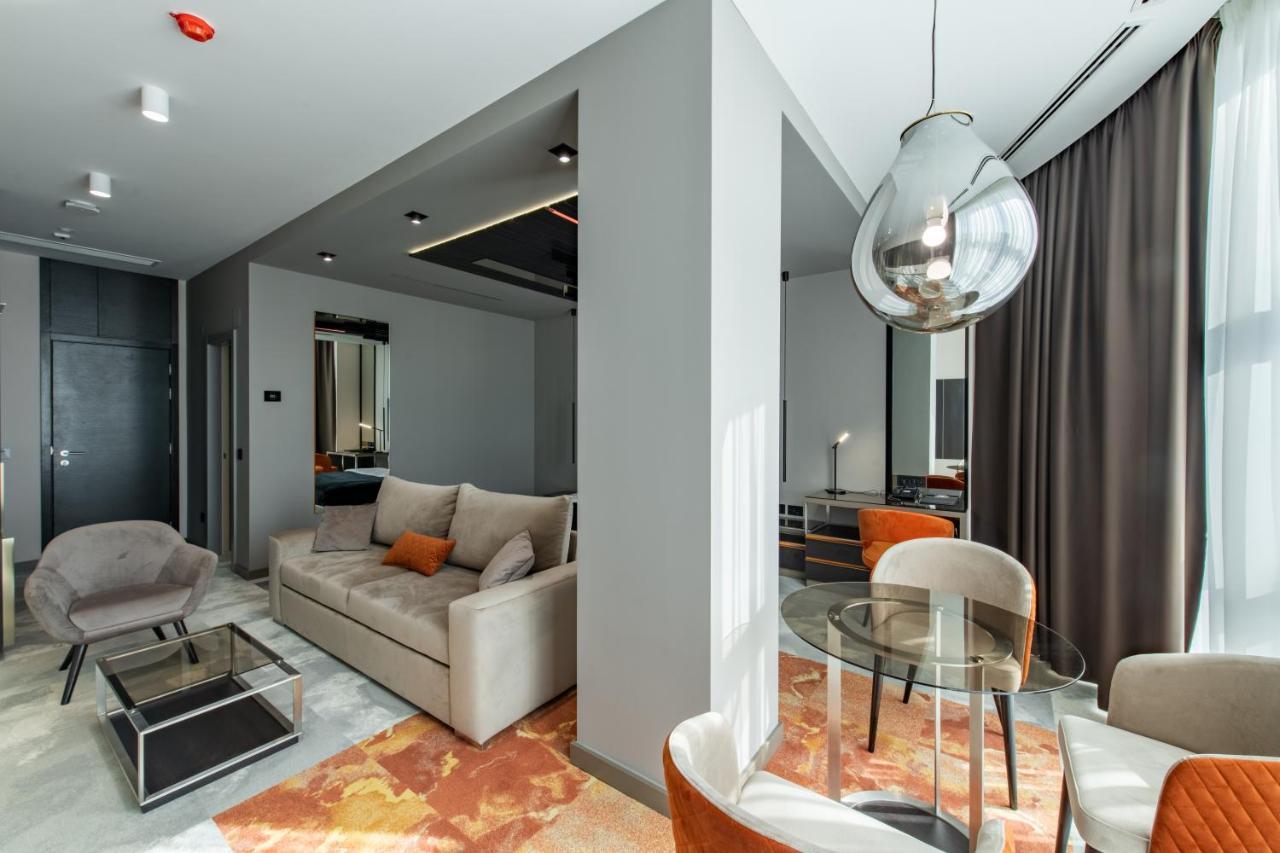Hotel Zeneva Lux Κραγκούγιεβατς Εξωτερικό φωτογραφία
