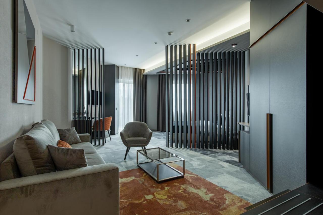 Hotel Zeneva Lux Κραγκούγιεβατς Εξωτερικό φωτογραφία