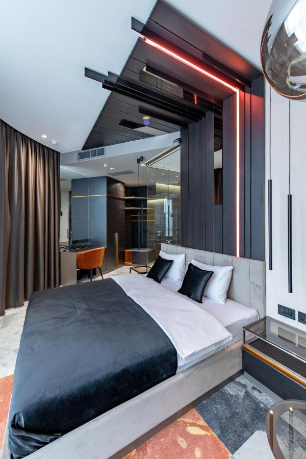 Hotel Zeneva Lux Κραγκούγιεβατς Εξωτερικό φωτογραφία