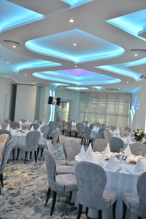 Hotel Zeneva Lux Κραγκούγιεβατς Εξωτερικό φωτογραφία
